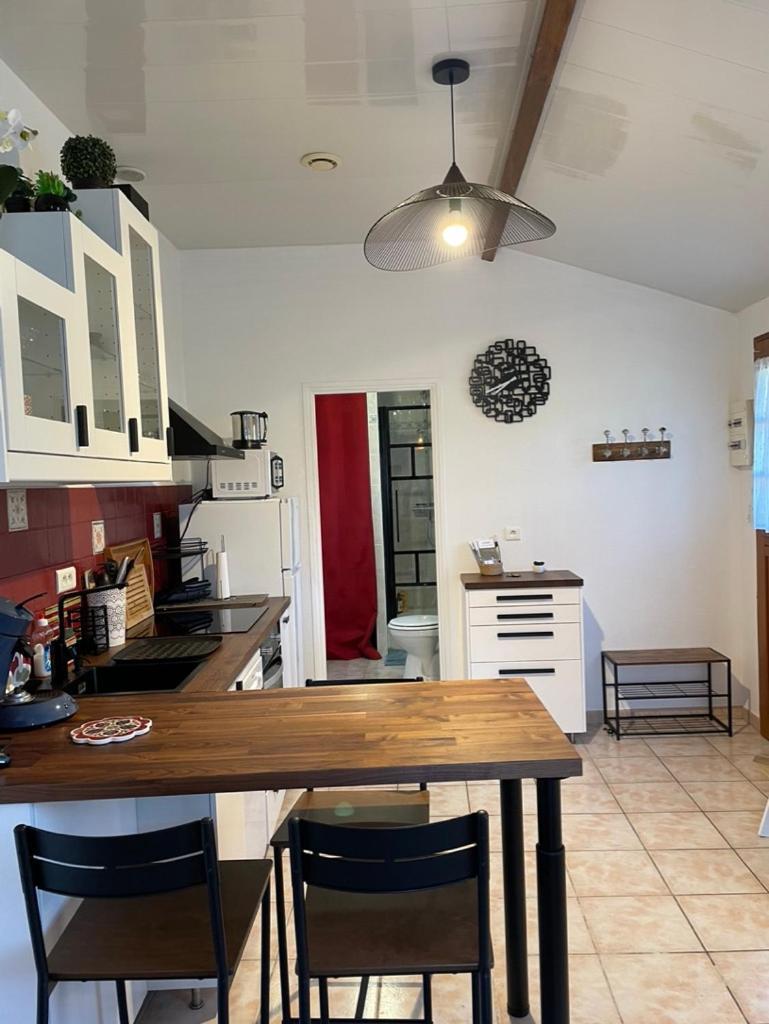 L'Opaline Villa Tully Екстериор снимка
